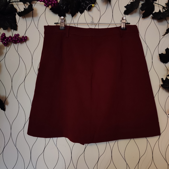 Burgundy velvet mini skirt - Picture 2 of 2